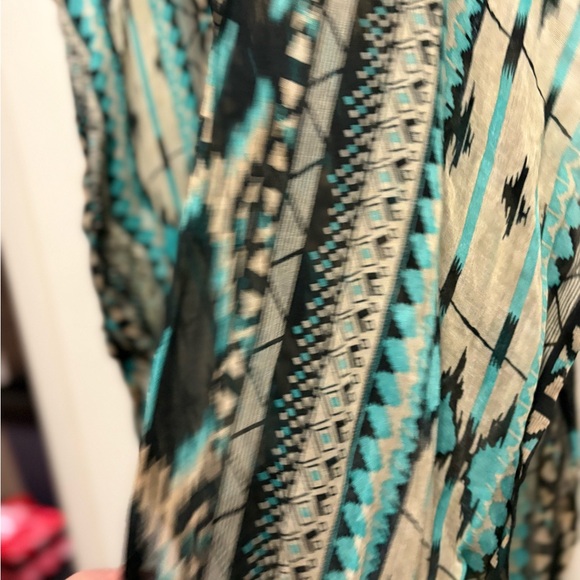 Bohemian Patterned Kimono - Picture 4 of 9